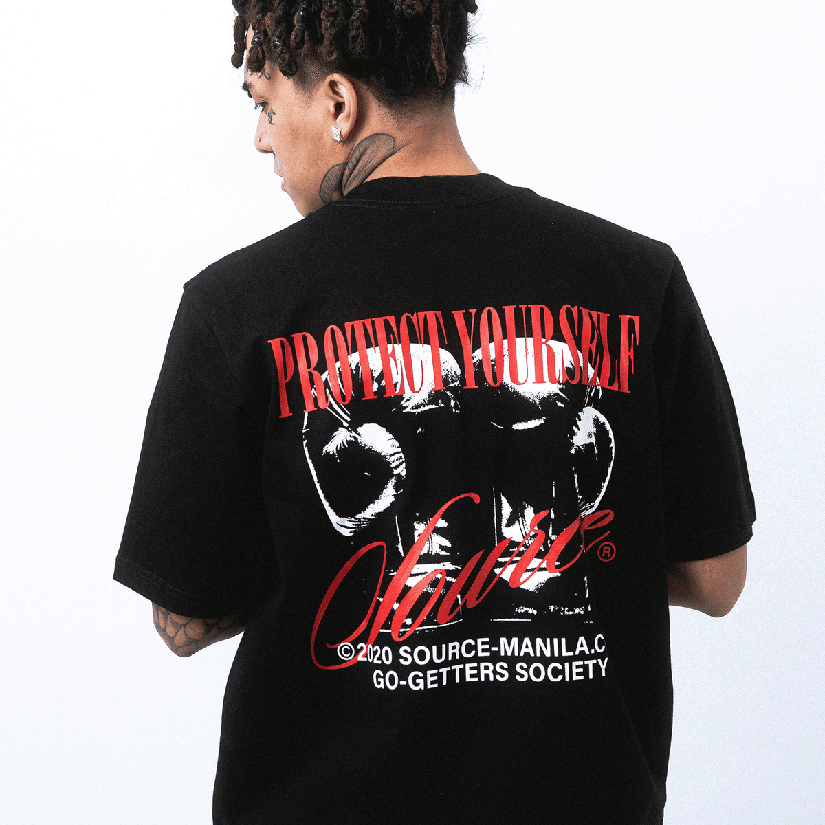Gloves Up Boxy Tee - Black