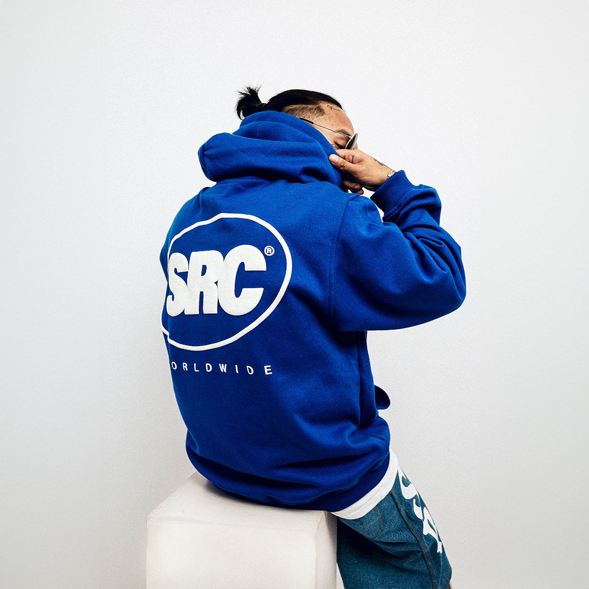 OG Logo Worldwide Pullover Hoodie - White in Blue